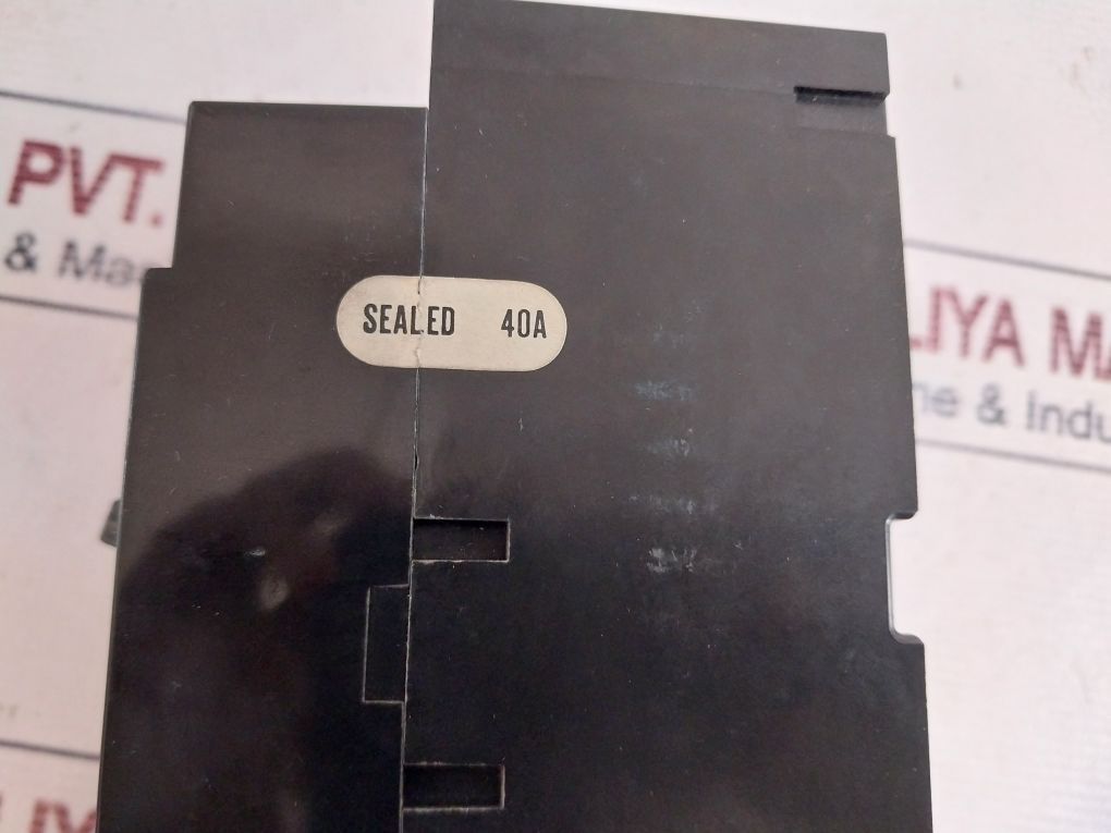 Terasaki T0-100Ba 3 Pole No-fuse Circuit Breaker 40A