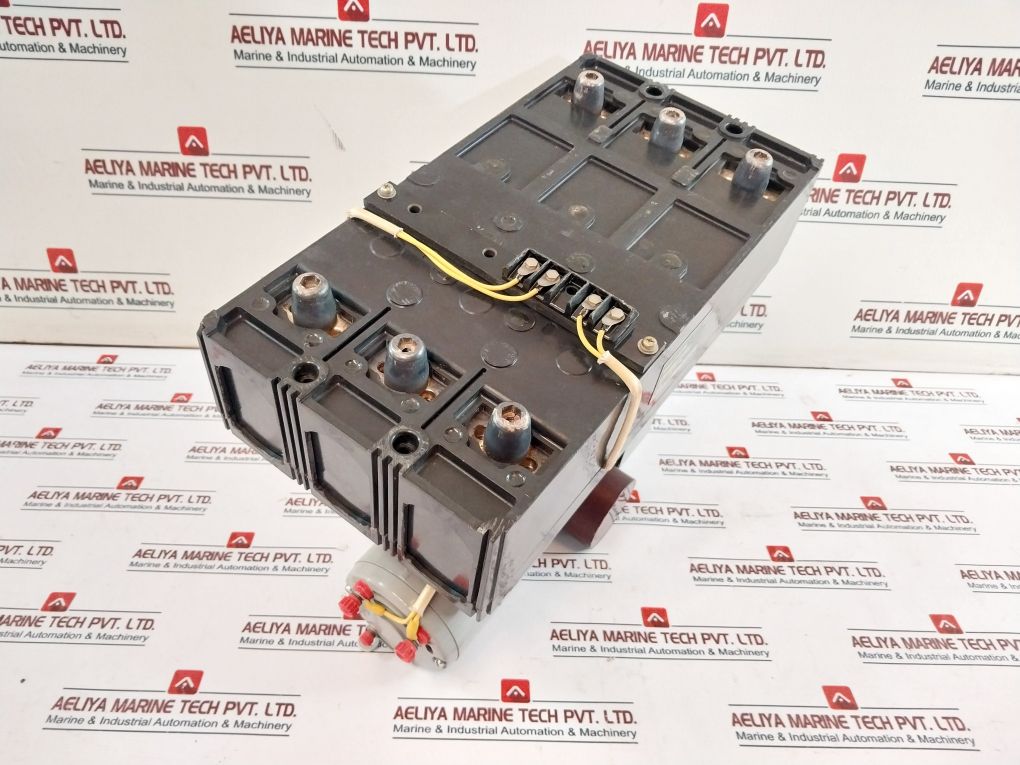 Terasaki T0-600B Circuit Breaker With Motor Operating Mechanism