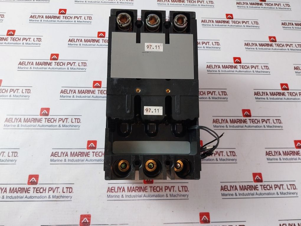Terasaki Tl-225F Current Limiting Circuit Breaker 175A 3-pole
