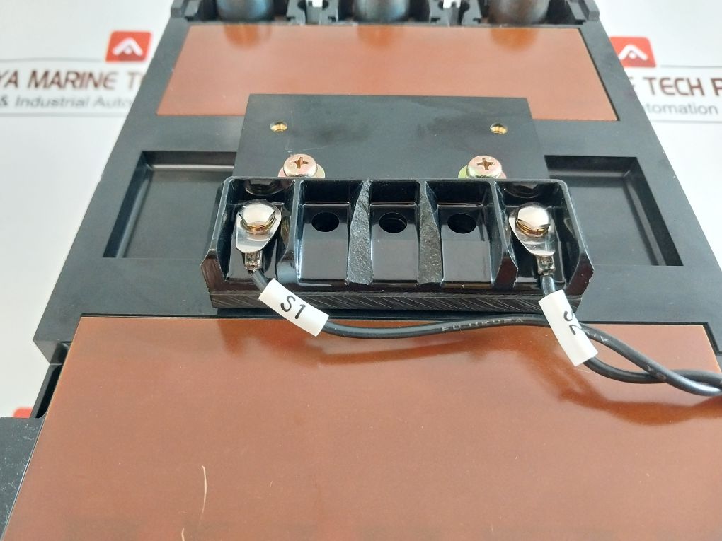 Terasaki Tl-400E 3-pole Circuit Breaker 400A
