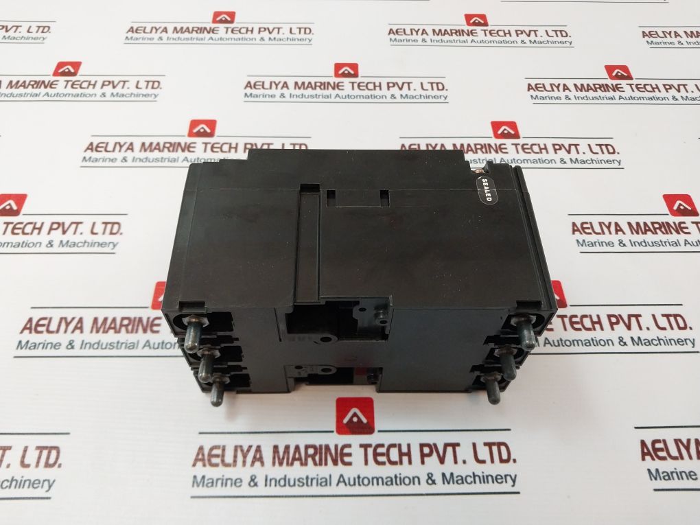 Terasaki Xh100Ns 3 Pole Circuit Breaker Ac690V 50~60Hz 60A