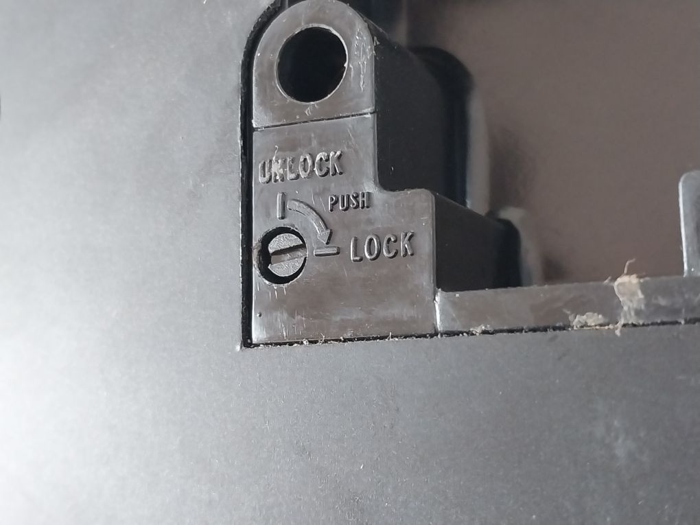 Terasaki Xh125Nj 3 Pole Circuit Breaker 20A 