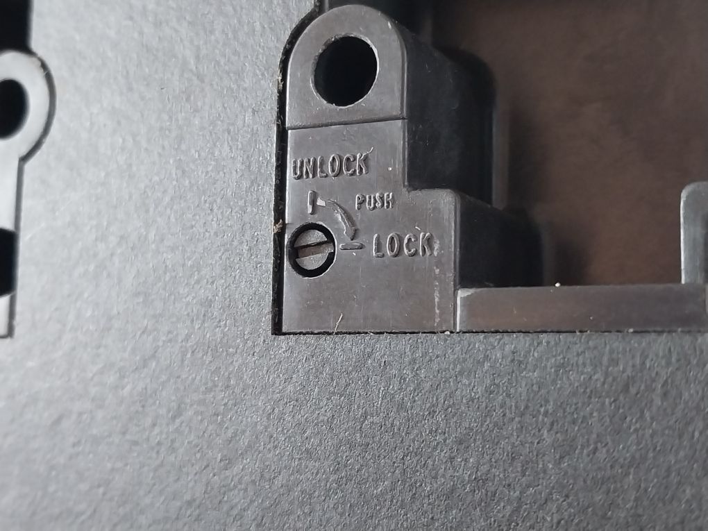 Terasaki Tembreak Xh125Nj 3-pole Circuit Breaker 32A