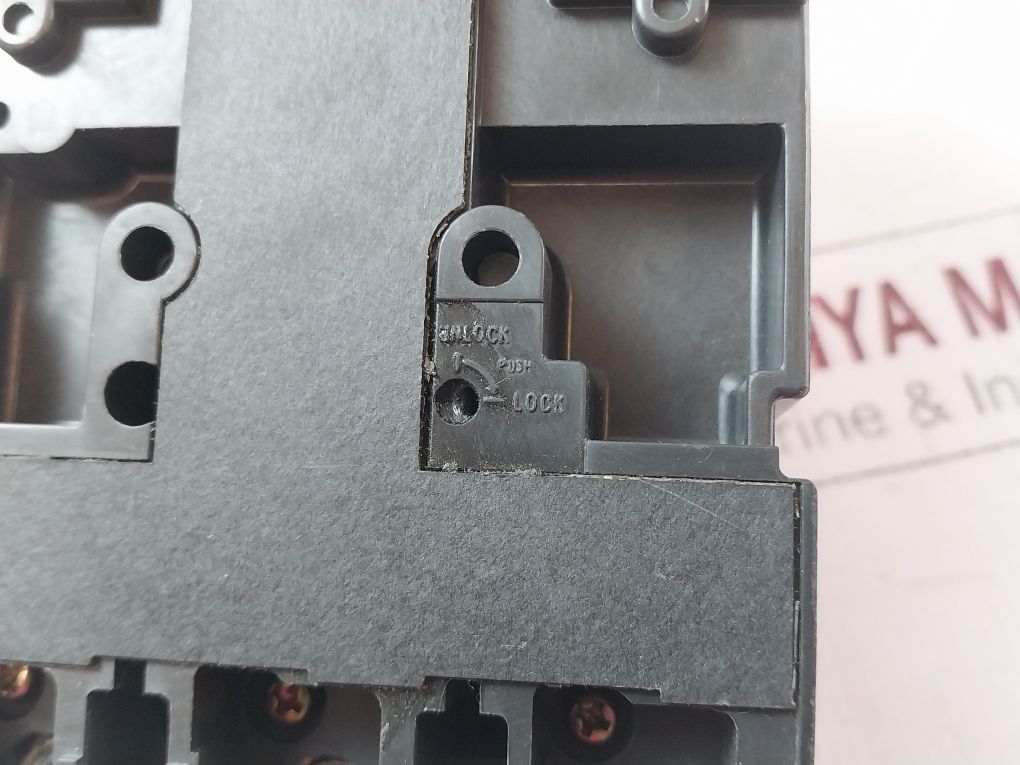 Terasaki Xh125Nj Tembreak Circuit Breaker 3-pole 20A