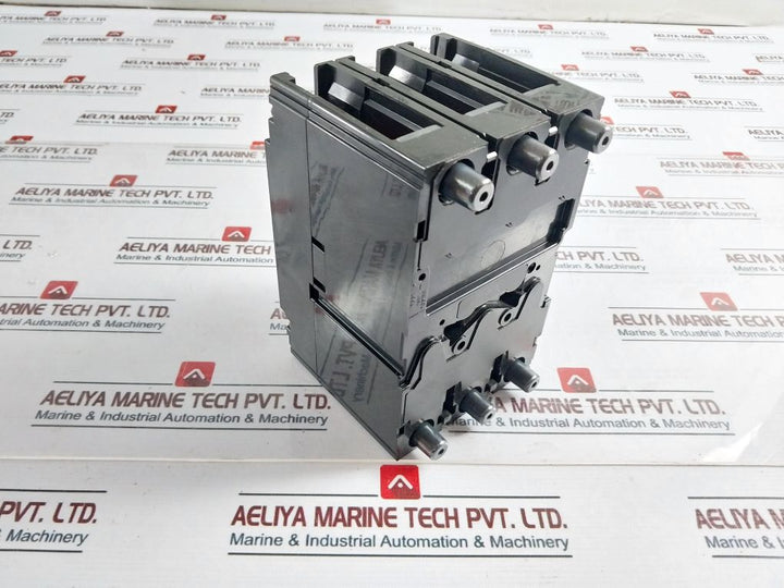 Terasaki Xh225Ns 3 Pole Circuit Breaker 50~60Hz Ac690V 175A