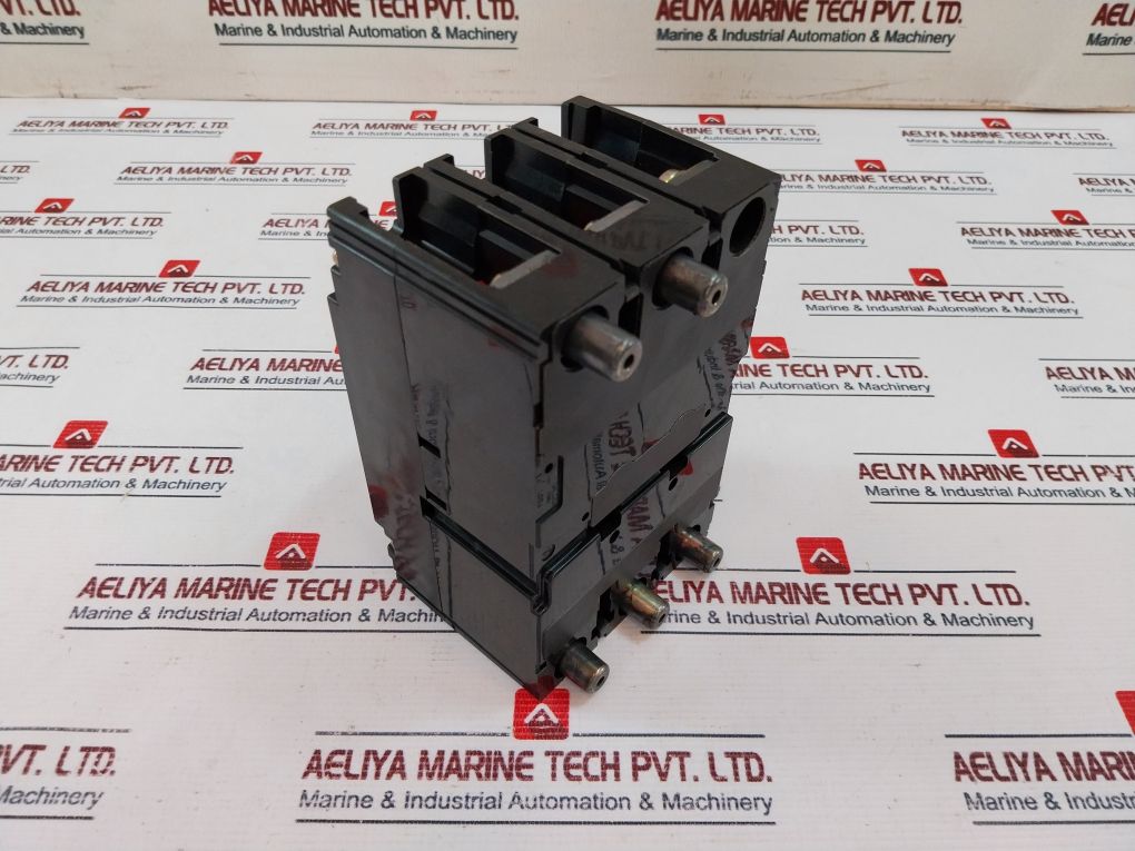 Terasaki Xs225Ns 3 Pole Circuit Breaker 225A Ac690V 50/60Hz