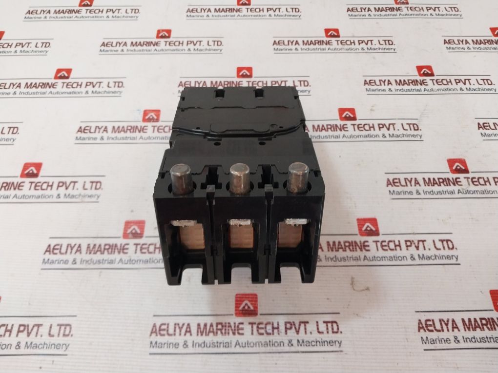 Terasaki Xs225Ns Circuit Breaker 3 Pole 1380A Ac690V 50/60Hz