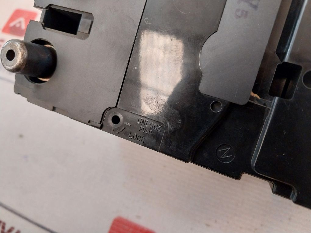 Terasaki Xs225Ns Circuit Breaker 50~60 Hz