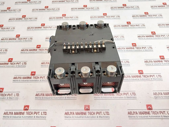 Terasaki Xs800Cs Teambreak Circuit Breaker 3 Pole 800A 690V 50-60Hz