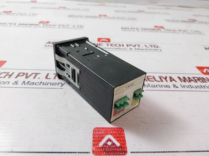 Termodat ск302/Sk302 Temperature Regulator Power 220V