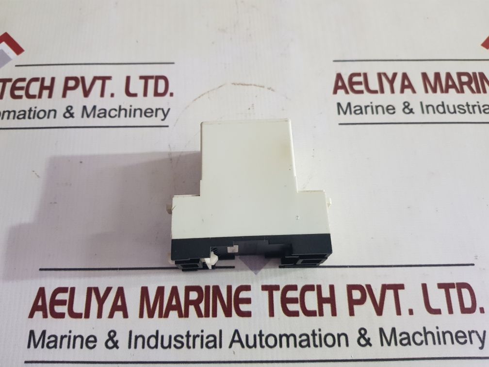 Termonic 26090 Electronic Thermostat Relay used