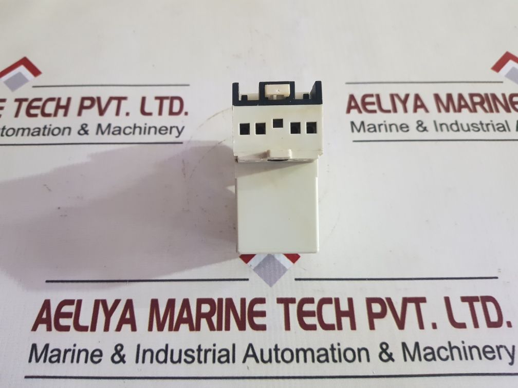 Termonic 26090 Electronic Thermostat Relay used