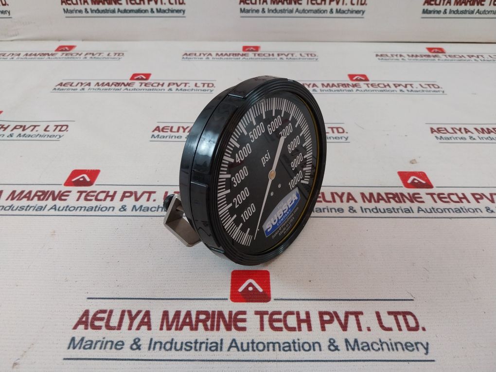 The Subsea 05-4834-t Pressure Gauge 10000 Psi