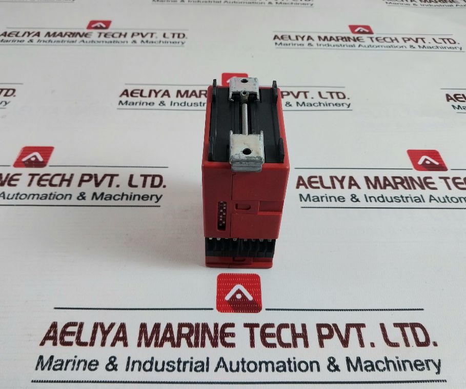 Thiim Umca E024 Da4C Multi Function Voltage Relay