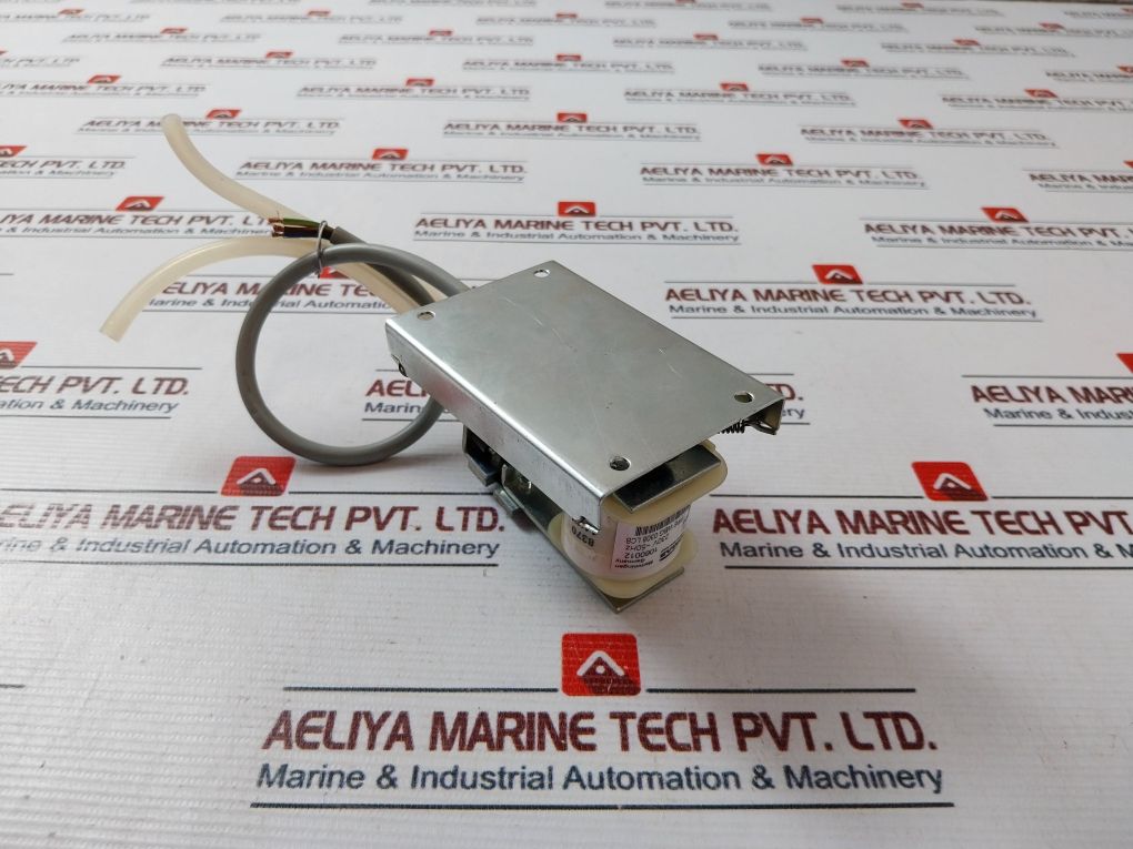 Thomas 1060012 Oil-less Vibrating Armature Compressor 230V 50Hz