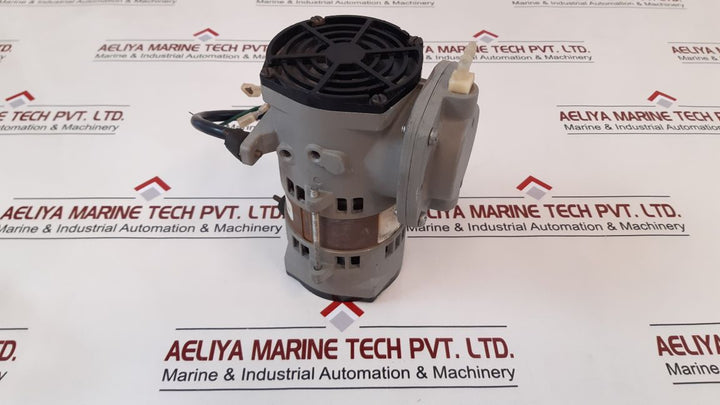 Thomas 107Cd18-008A Compressors & Vacuum Pump 1.0A
