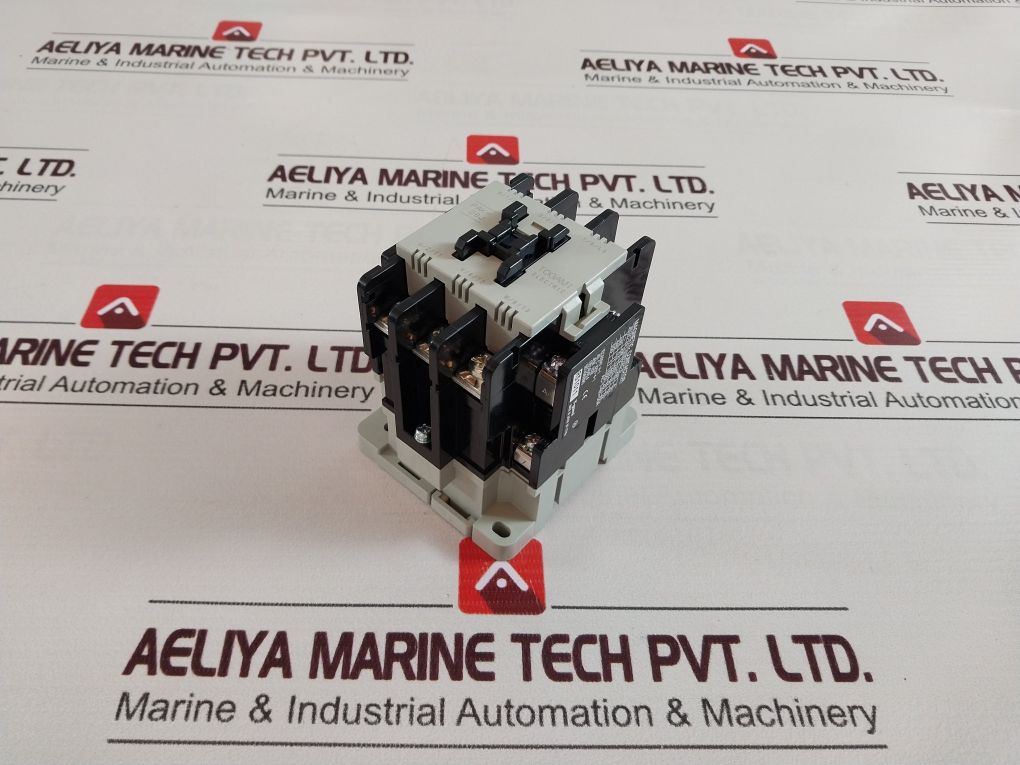 Togami Electric Pak-26J Magnetic Contactor 220-220V 60Hz