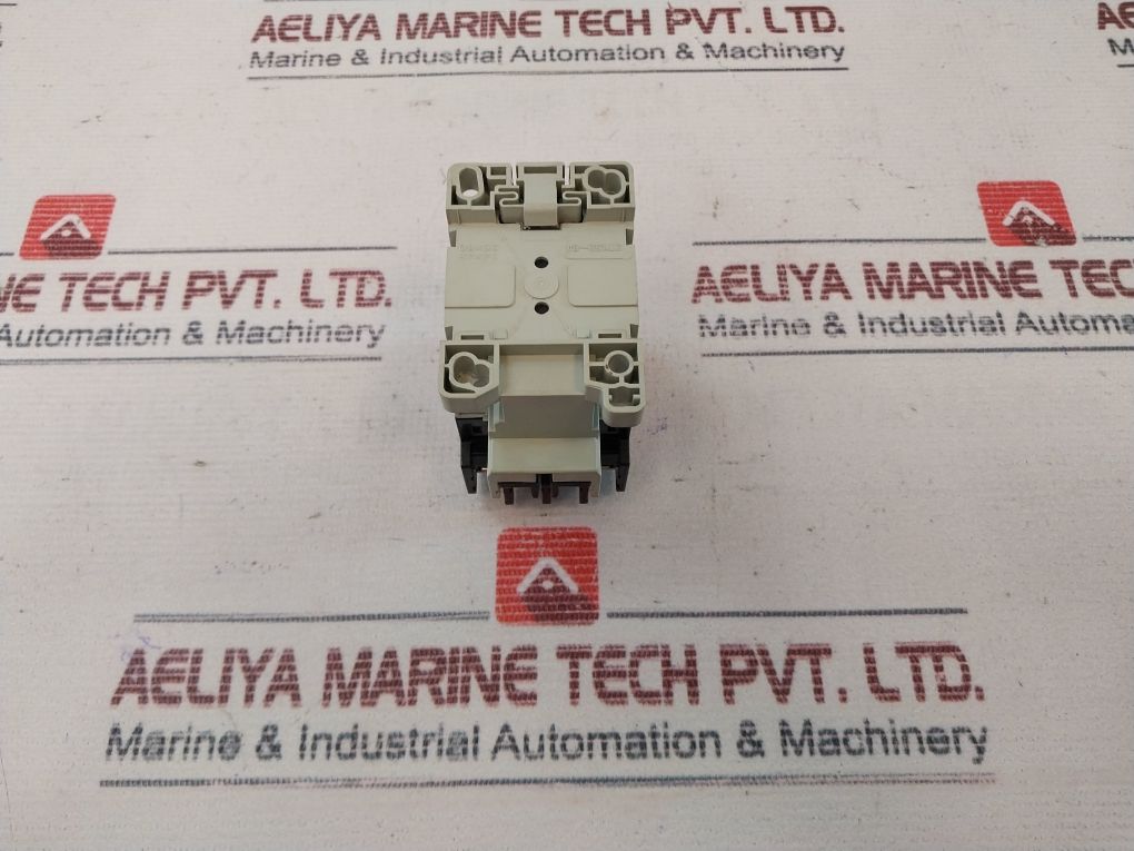 Togami Electric Pak-8Js40 (4A) Magnetic Contactor Relay