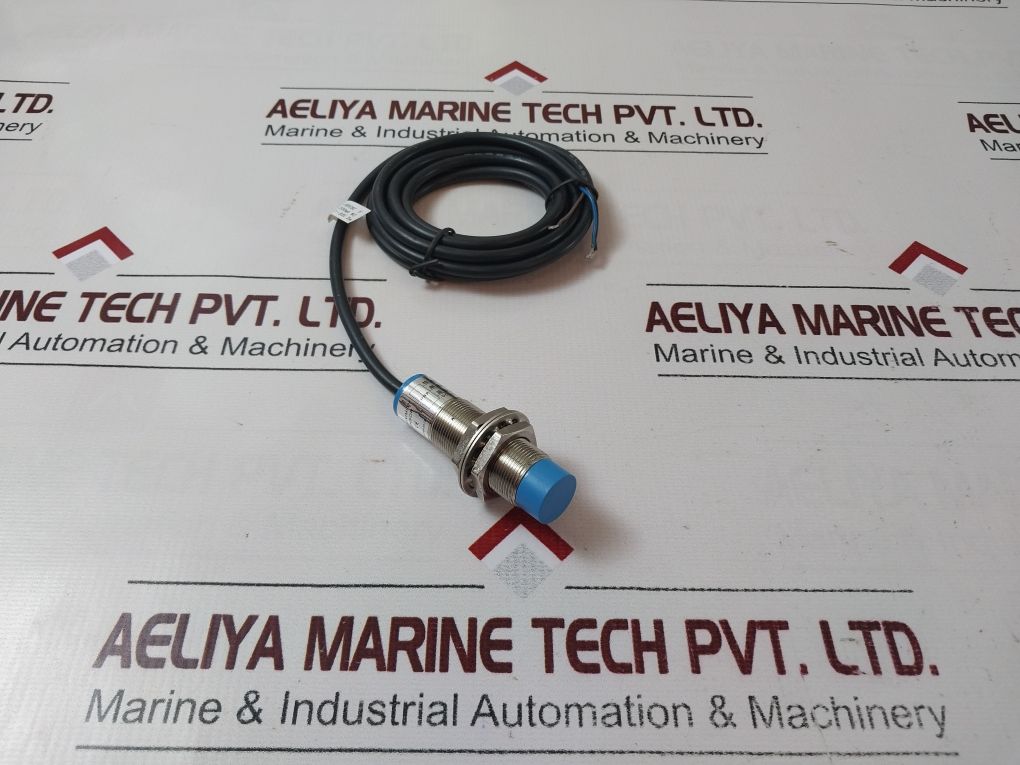 Lot Of 2X Toky Tk-18Pc8C Proximity Sensor