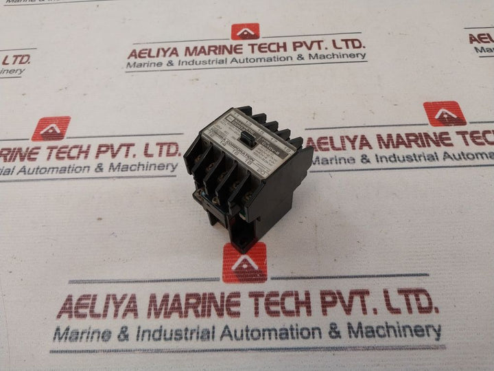 Toshiba C-10V-s Magnetic Contactor