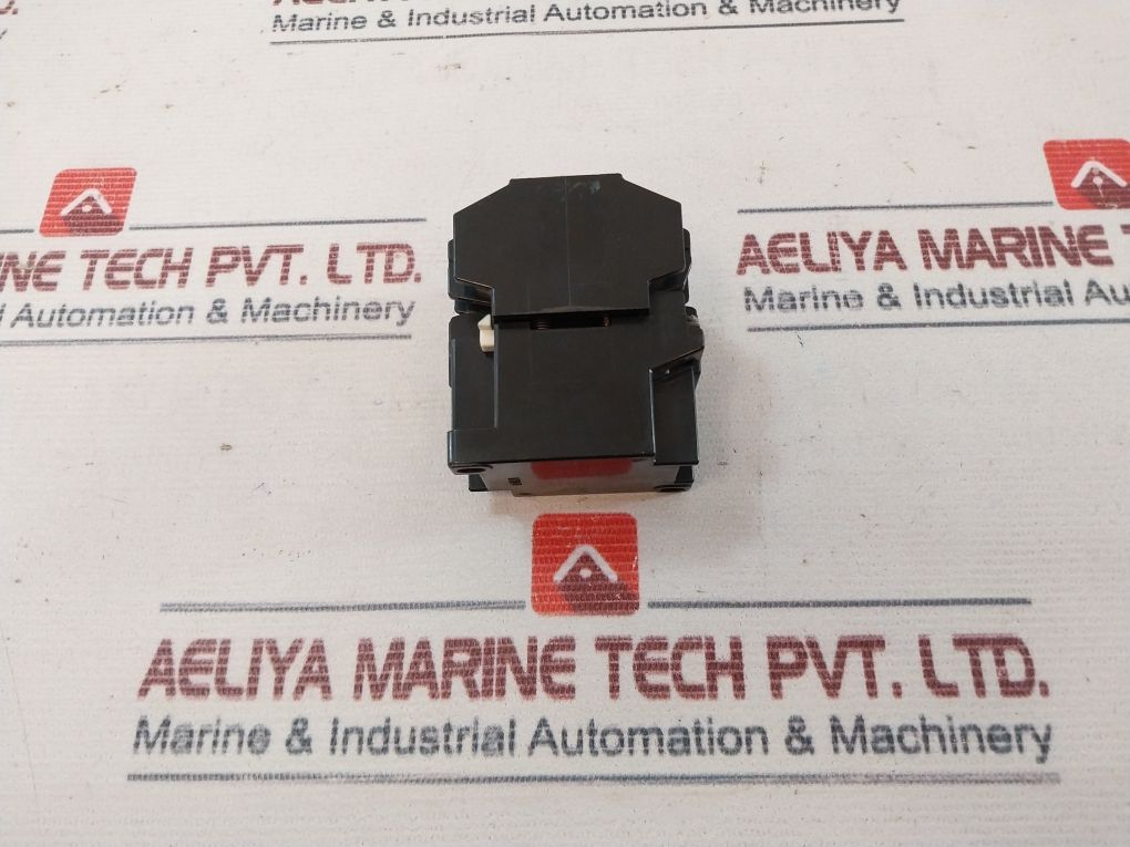 Toshiba C-10V-s Magnetic Contactor