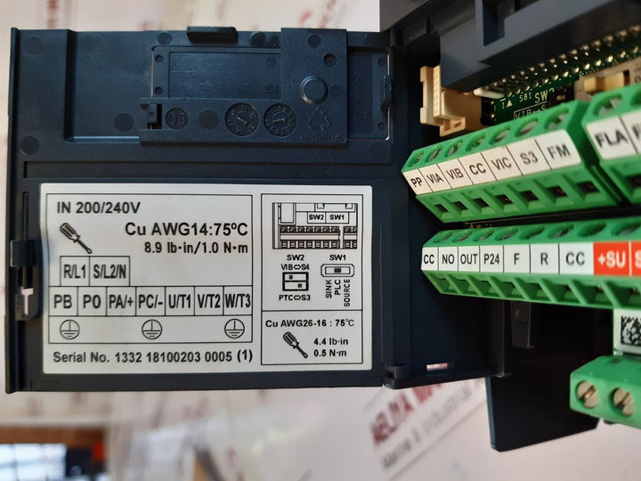 Toshiba Vf-s15 Transistor Inverter Vfs15S-2004Pl-w1,0.4Kw-1.3Kva-0.5Hp
