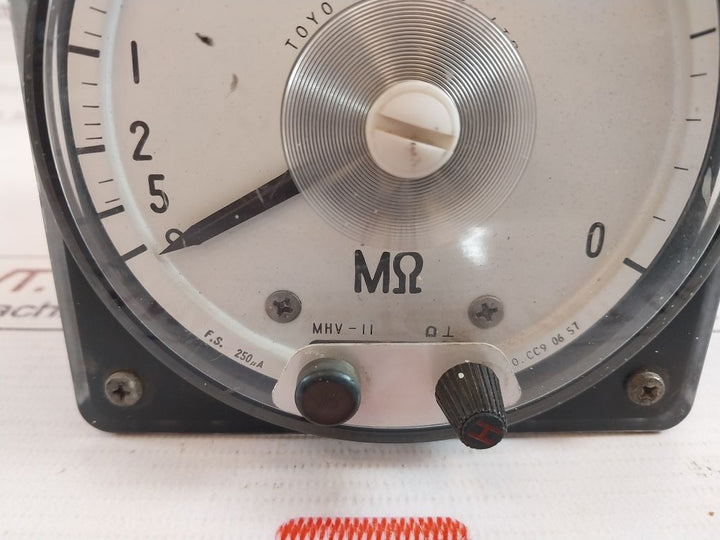 Toyo Keiki 0-5 MΩ Meter
