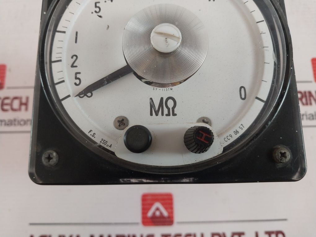 Toyo Keiki 0-5 MΩ Meter