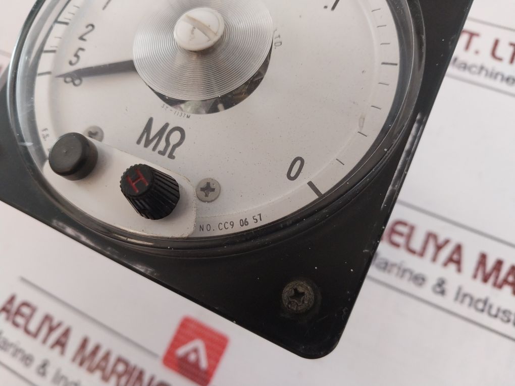 Toyo Keiki 0-5 MΩ Meter