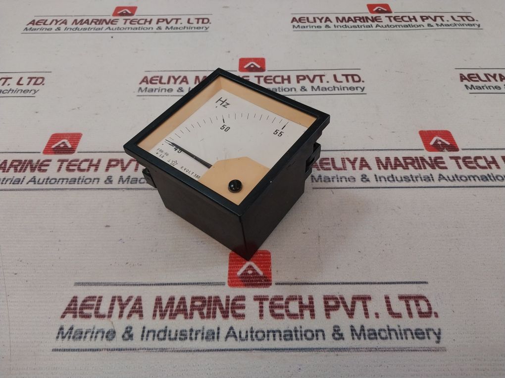 Toyo Keiki 45-55 Hz Frequency Meter