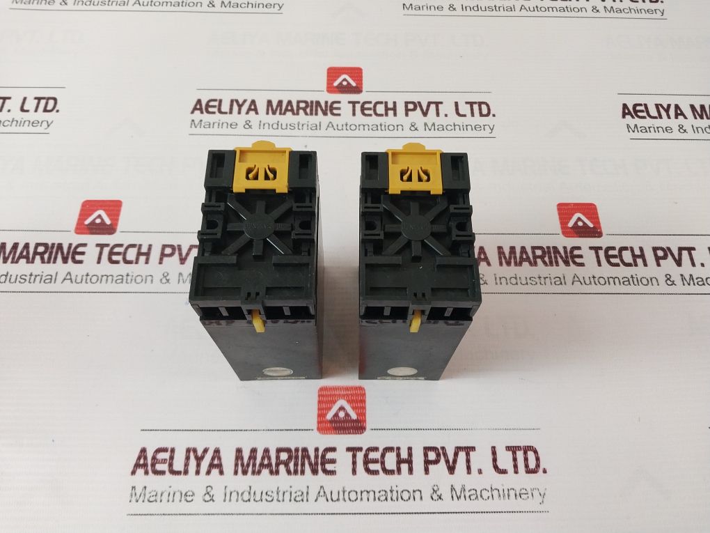 Toyo Keiki Yh-266 Isolator 250V 7.5A