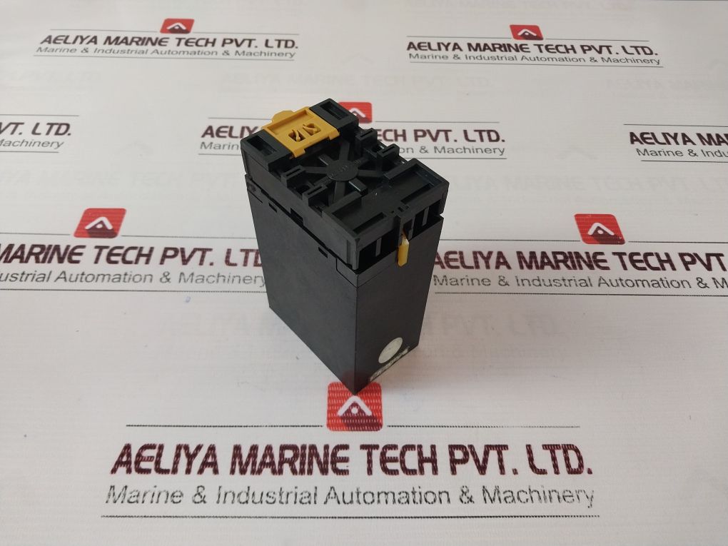 Toyo Keiki Yh-266 Isolator 250V 7.5A