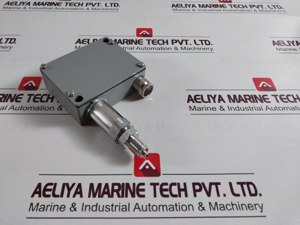 Trafag 8202.76.2210 Pressure Transmitter