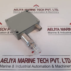 Trafag 8202.81.2210 Pressure Transmitter 0...40 Bar-g, 0...4 Mpa-g
