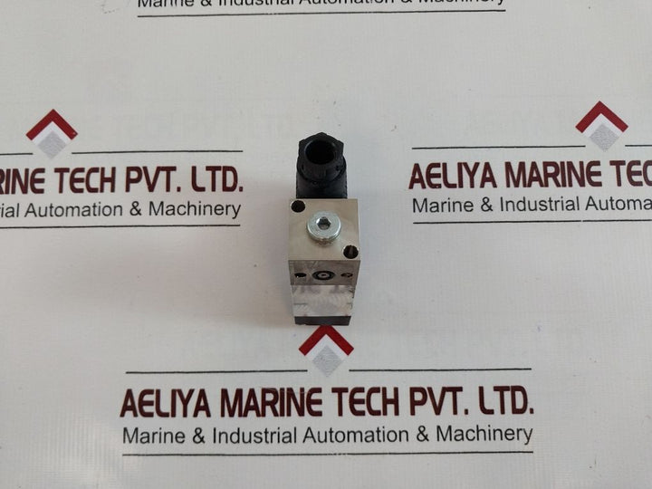 Trafag 8244.81.2318 Pressure Transmitter