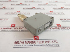 Trafag 900.2377 Pressure Switch 250V~ 10(3)A