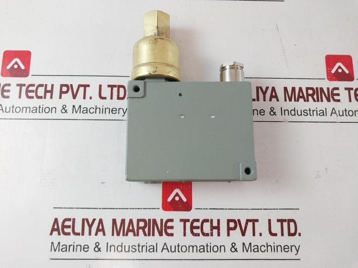 Trafag 900.2672.900 Pressure Switch