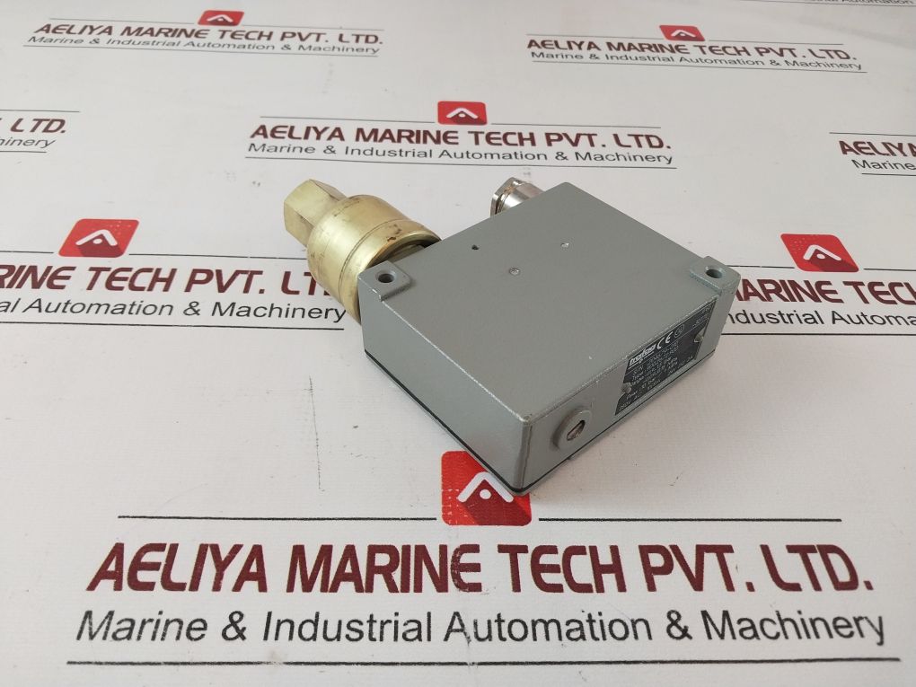 Trafag 900.2672.900 Pressure Switch