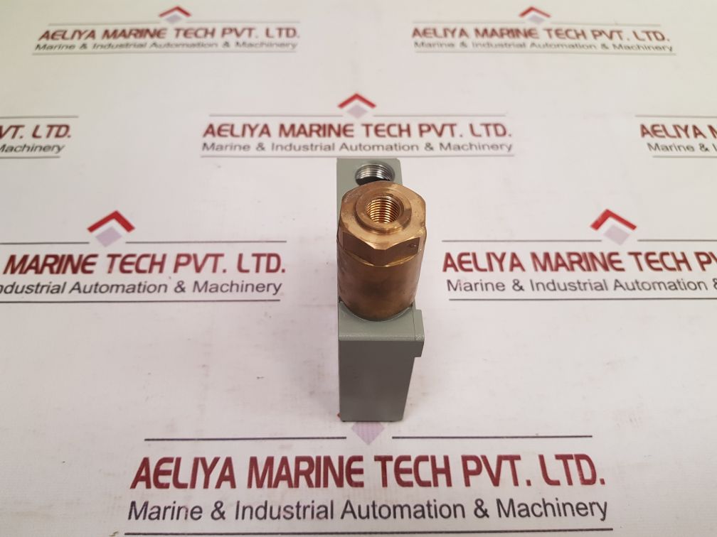 Trafag 904.2376.903 Pressure Switch 0...4 Kg/Cm2