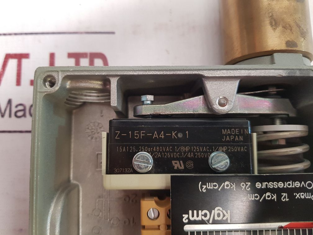 Trafag 904.2376.903 Pressure Switch 0...4 Kg/Cm2