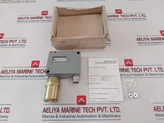 Trafag 920 2377 933 Differential Pressure Switch 0-6 Bar
