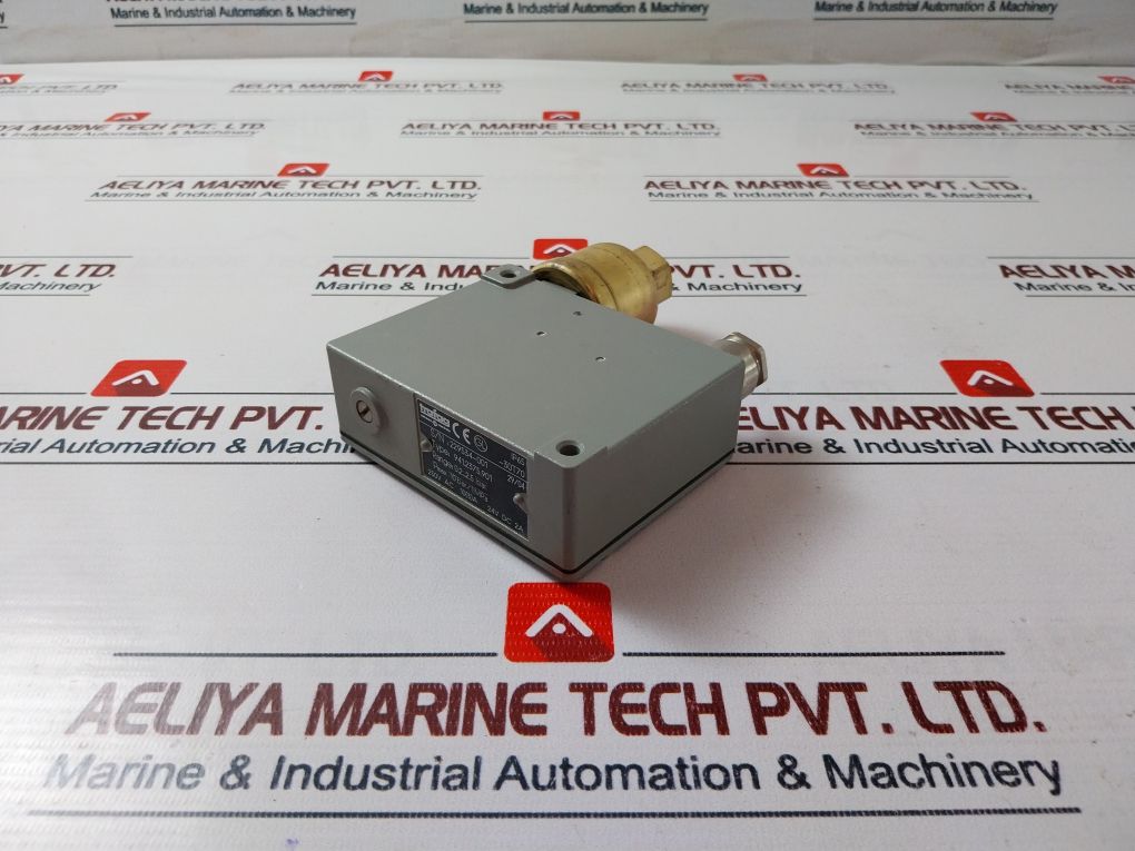 Trafag 941.2375.901 Pressure Switch 10 Bar/1 Mpa 2063Z3