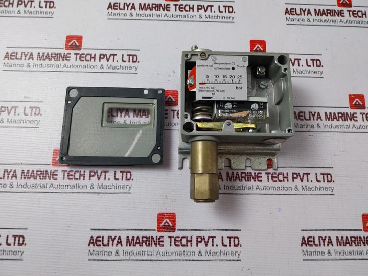 Trafag 972.7080 Pressure Switch Ip65 250V
