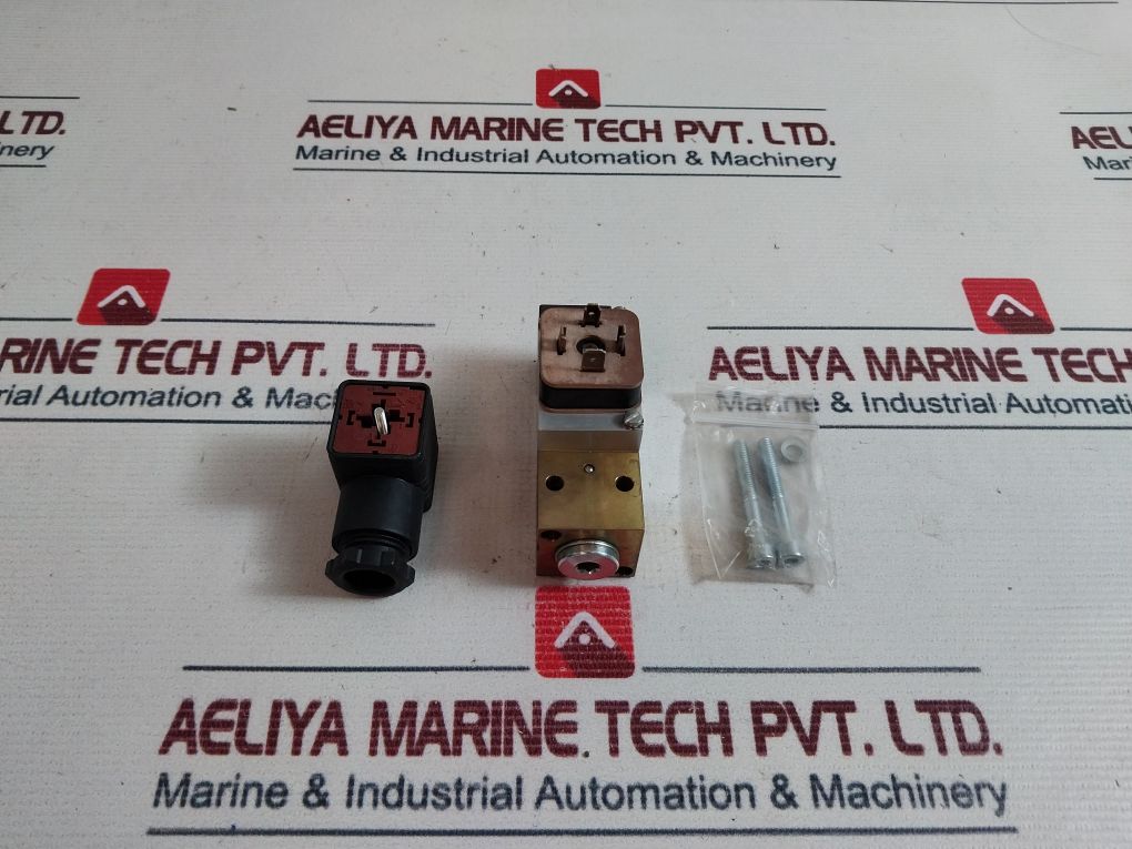 Trafag 9B0.2077 Pressure Switch 250V Ac 