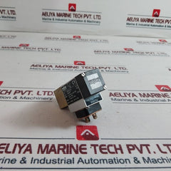 Trafag 9B0.2077 Pressure Switch 250V Ac 