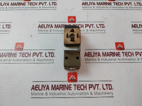 Trafag 9B0.2879 Pressure Switch
