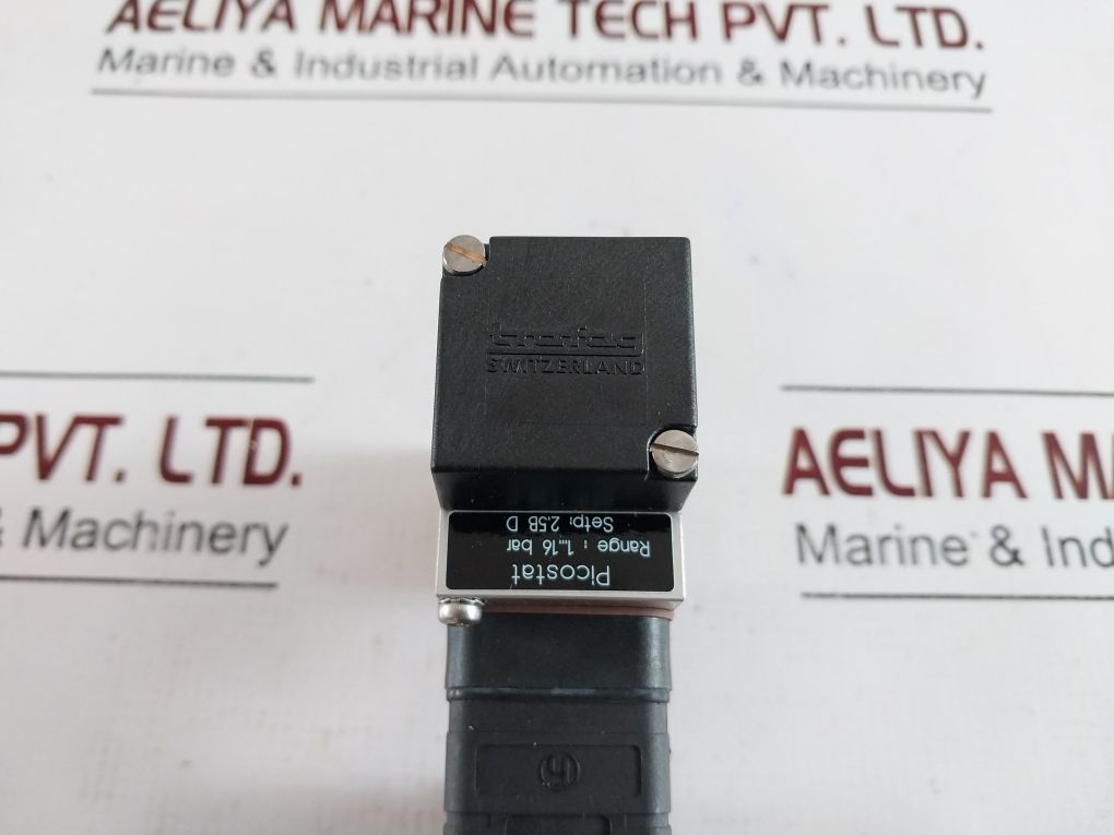 Trafag 9M0.2079 Pressure Switch