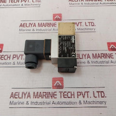 Trafag 9M0.2081 Sensors+Controls Pressure Switch 250V