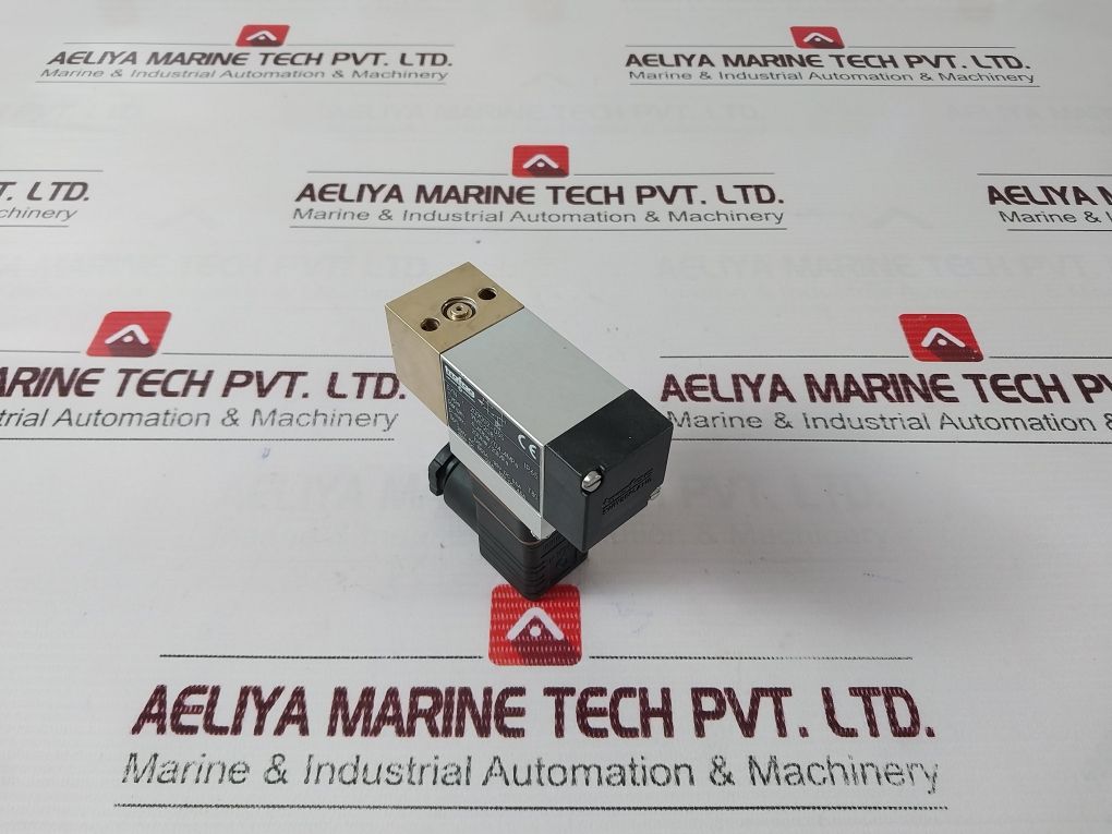 Trafag Sensors + Controls 9M0.2081 Pressure Switch 4..40 Bar
