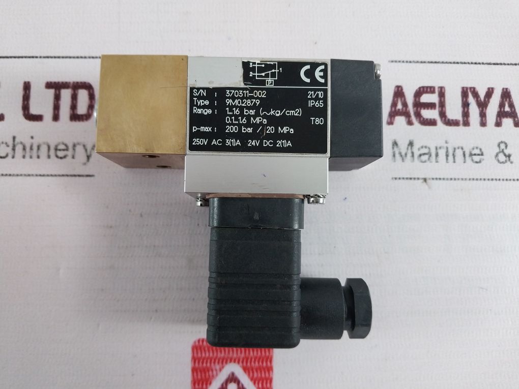 Trafag 9M0.2879 Electromechanical Pressure Switch 1...16 Bar